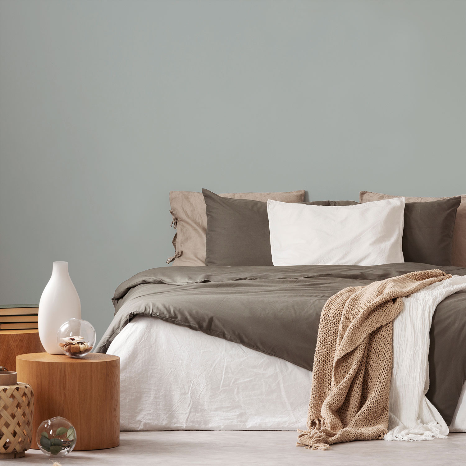 Wandverkleidung für das Schlafzimmer in Grau Unifarbe Wandverkleidung für das Schlafzimmer in Grau Unifarbe