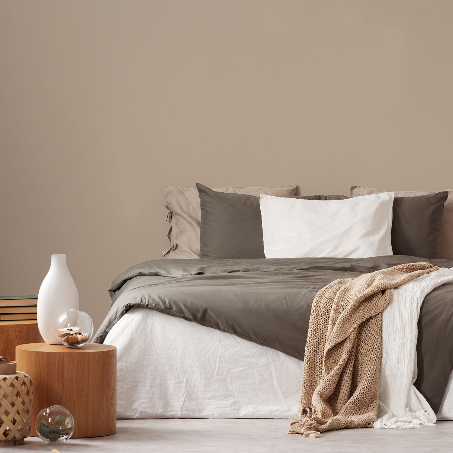 Wandverkleidung für das Schlafzimmer in Taupe Unifarbe Wandverkleidung für das Schlafzimmer in Taupe Unifarbe