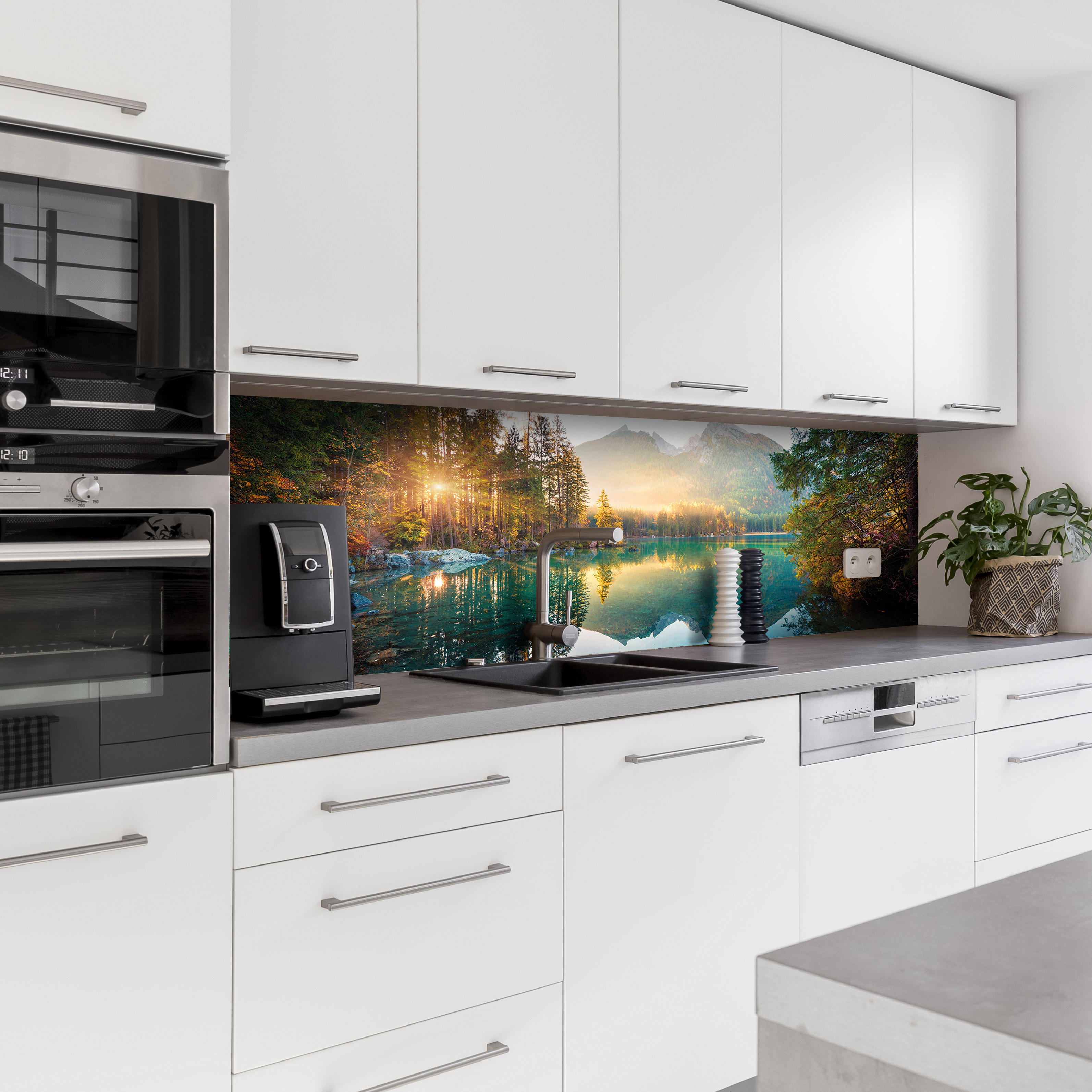 Küchenrückwand mit Berg V2 Motiv als Fliesenersatz und Spritzschutz 